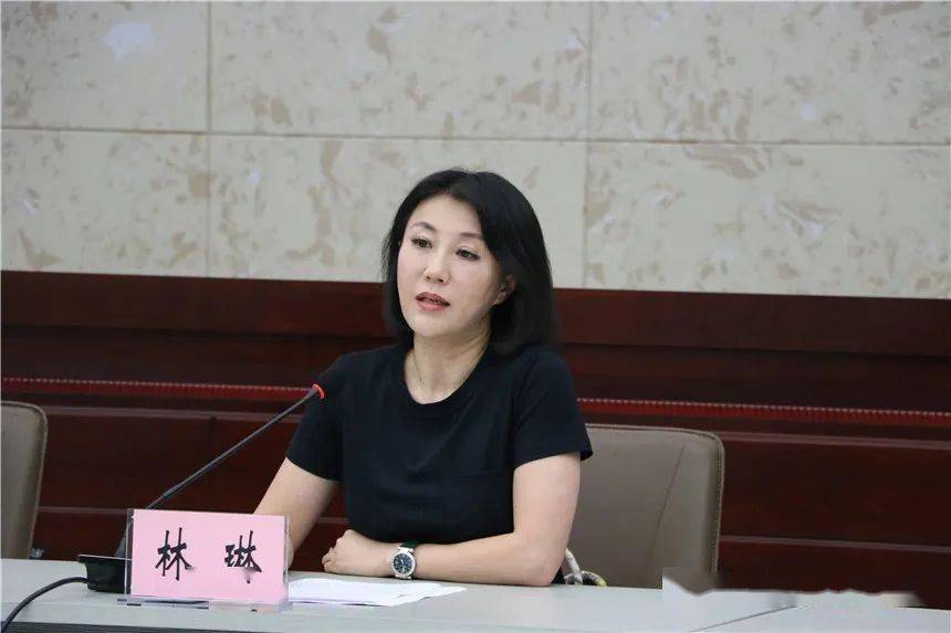 成都吉食道食品有限公司董事长林琳表示,大关有丰富的竹产业资源,有