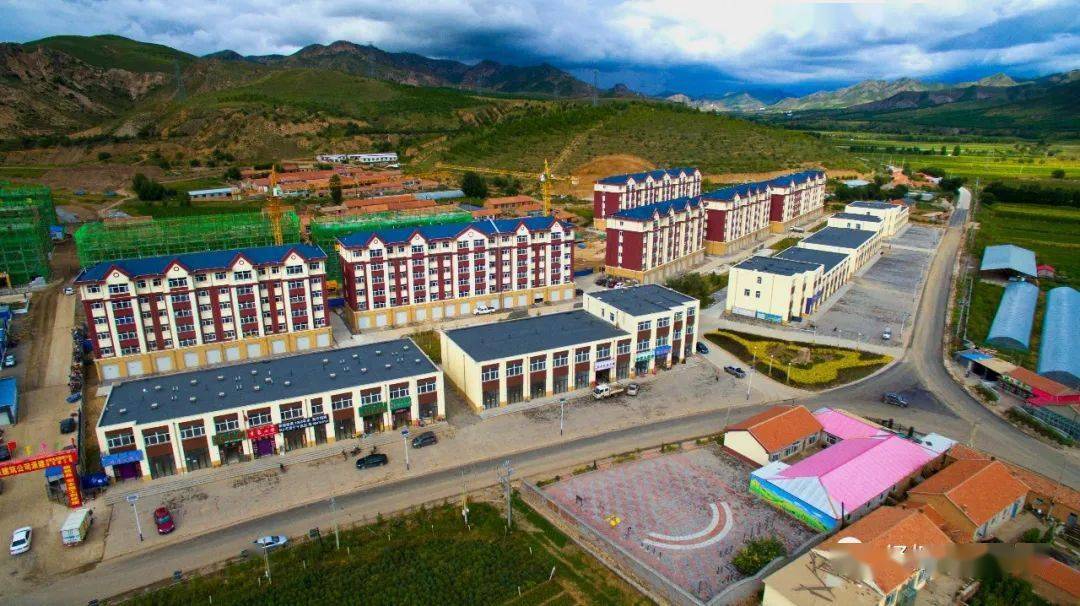 克旗经棚镇易地扶贫搬迁路上的领跑者