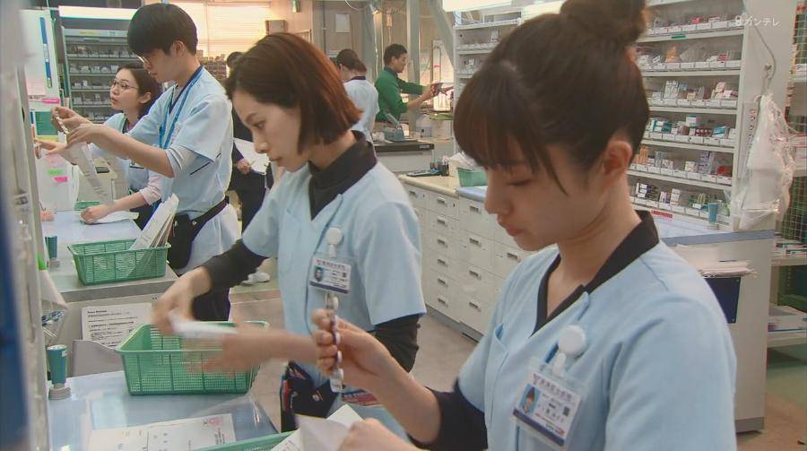 日本女神演药剂师我们习惯于仰慕英雄却总是忘记身边