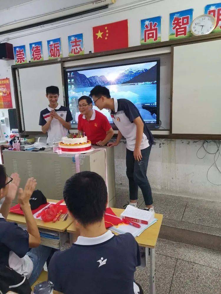 朋友圈都刷爆了于都清华大学生孙观福成长记