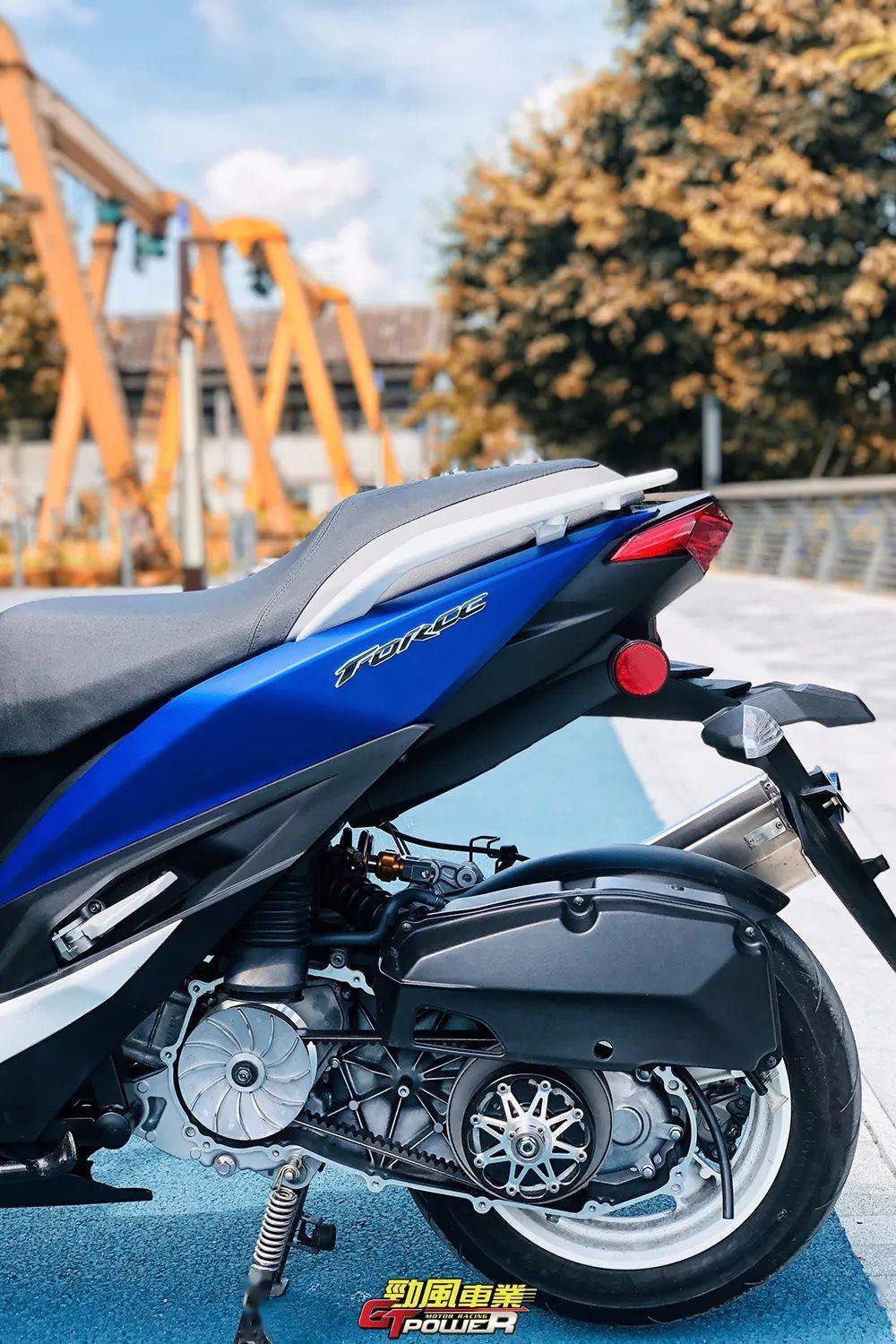 改装分享秋日宫崎骏雅马哈force155改装实例