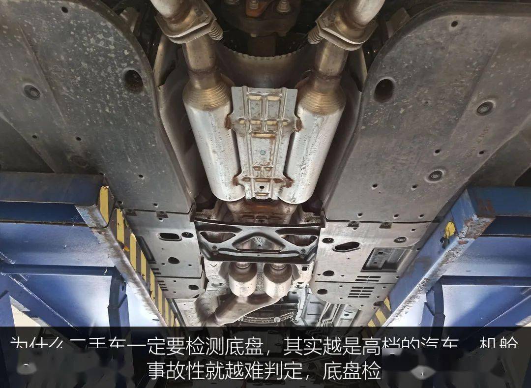 雷克萨斯is300的底盘很扎实,悬挂调教也是一种紧绷的感觉,所以无论是