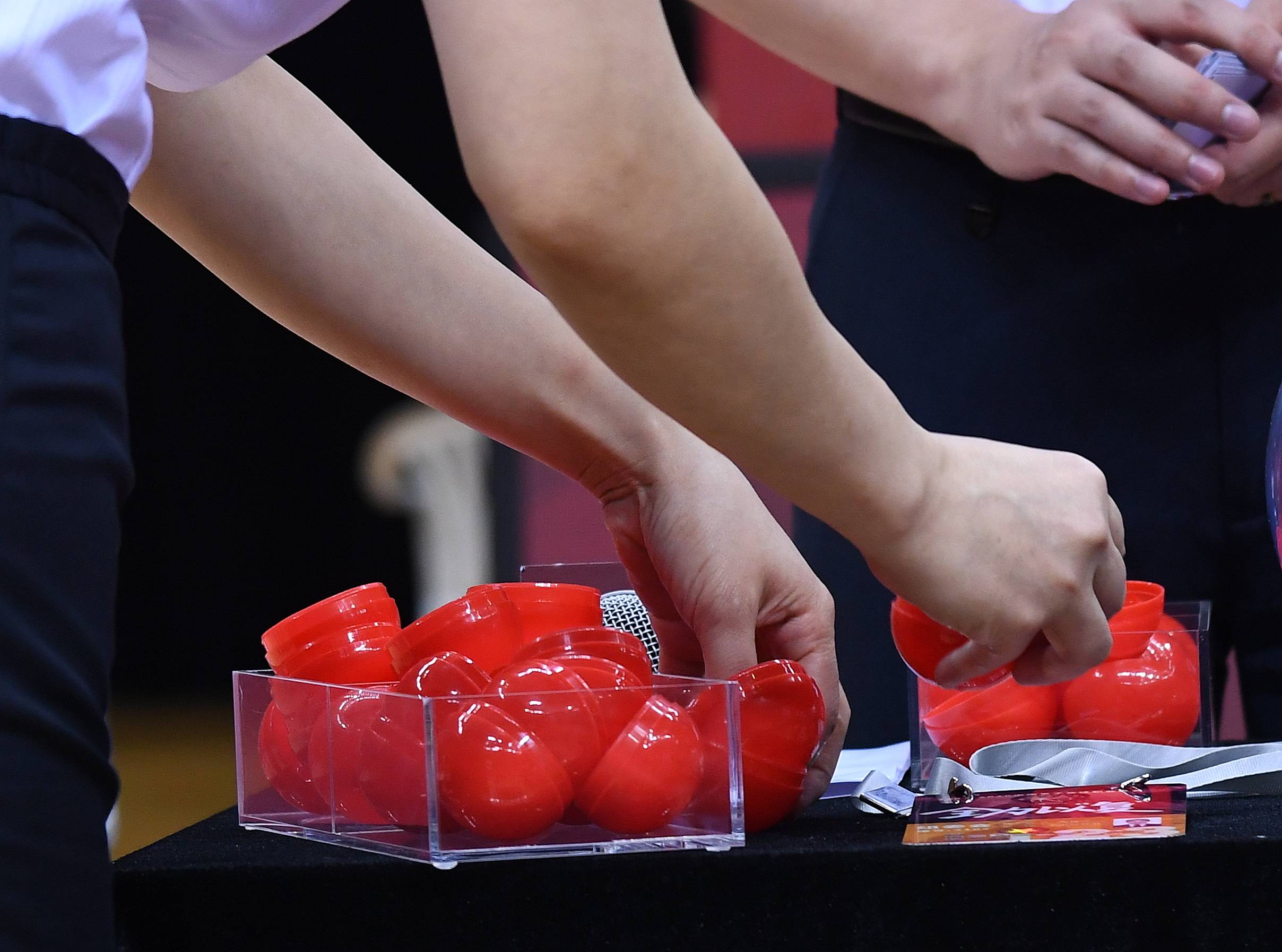 篮球——cba联赛:2020年选秀乐透抽签仪式在山东青岛举行