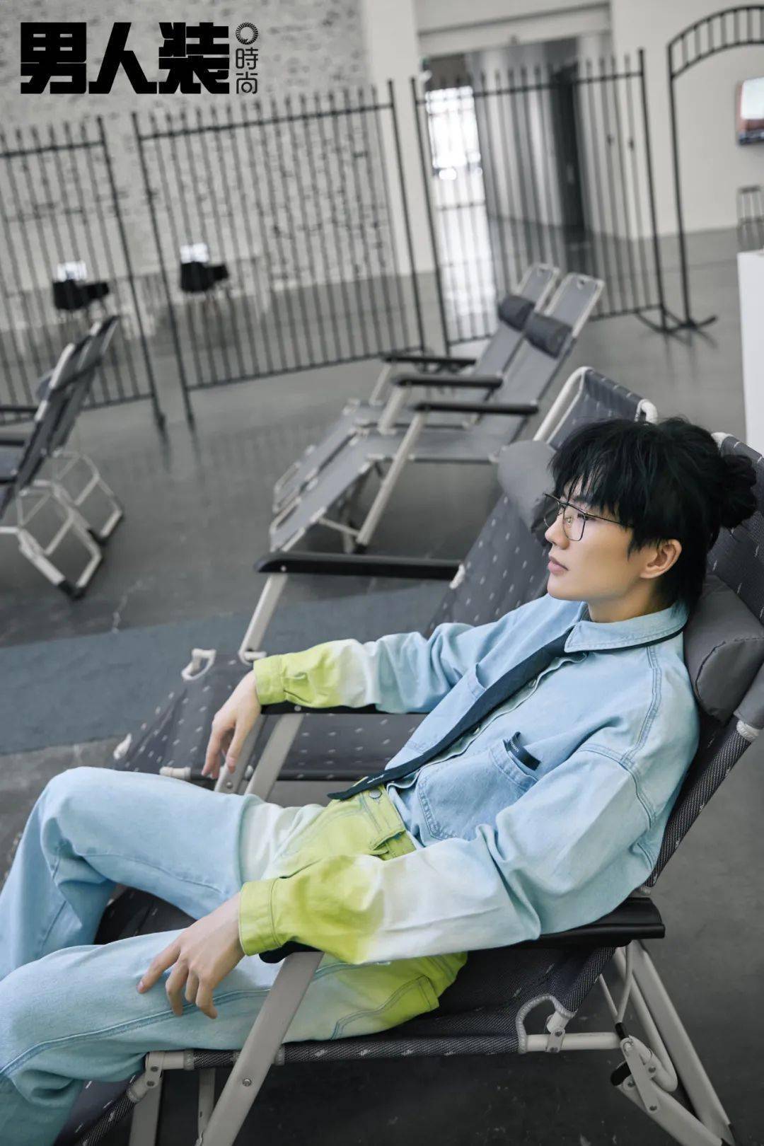 不爱拍杂志的许嵩,首次登上《男人装》