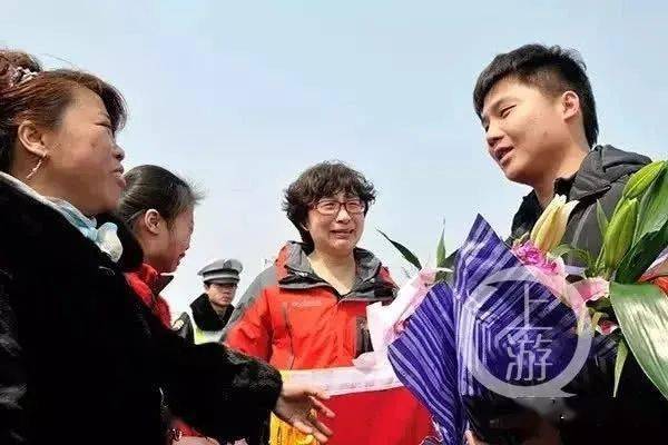 【好人365】李静芝:"打拐妈妈"寻子32年终团聚_毛寅