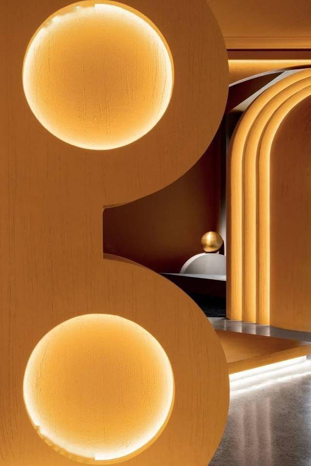 趣味十足的艺术收藏馆,反理性幽默解救城市的无趣