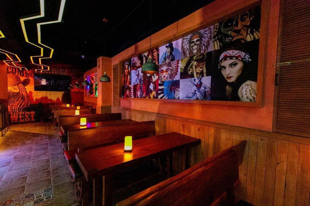 洛奇男孩牛仔酒吧来了请饮嘢啦