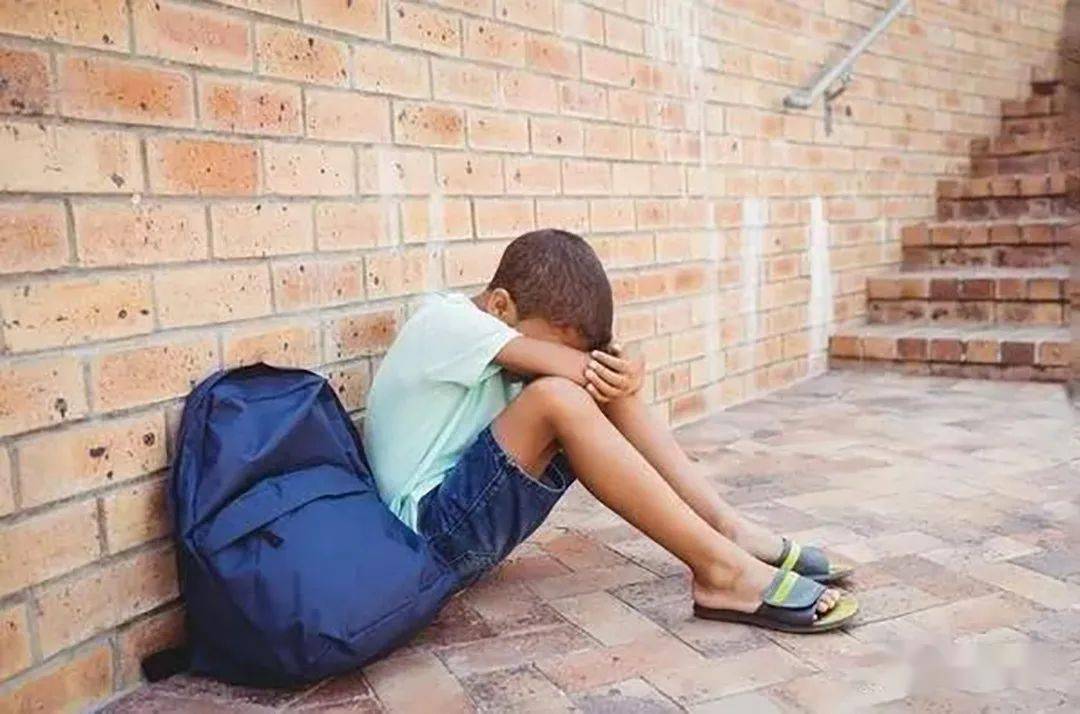 孩子长大畏手畏脚源于父母的4种性格很多人却不在意