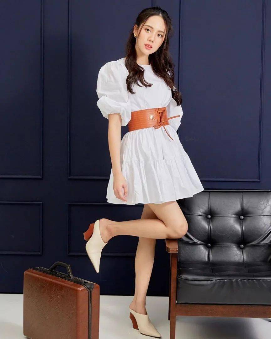 大热韩剧女主高文英精致复古风来袭泰星纷纷仿妆竟不输女主