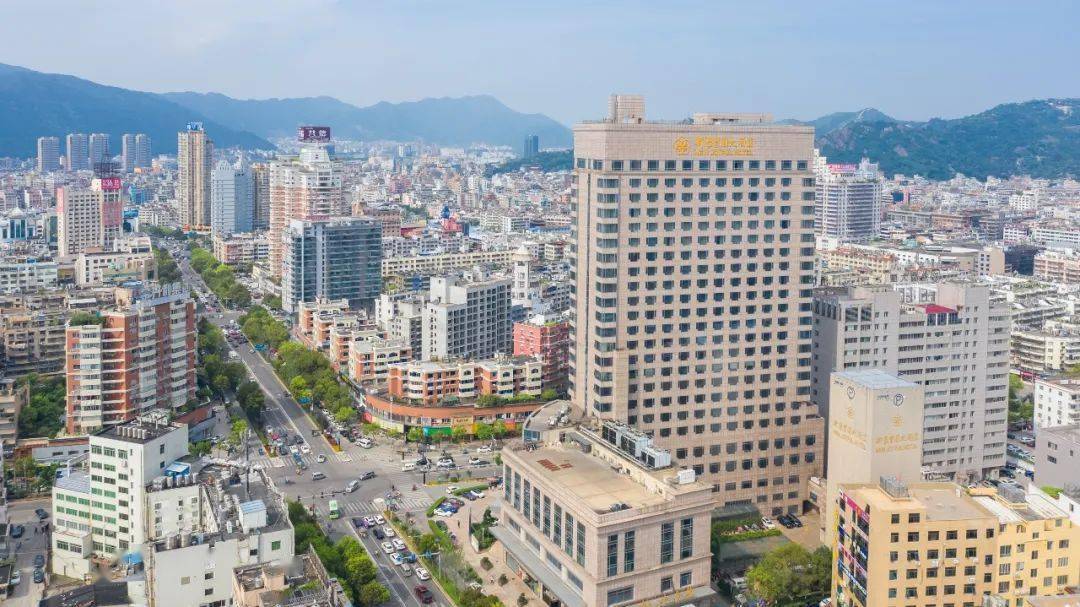 柳市镇塑造"全域美"独特气质_工作