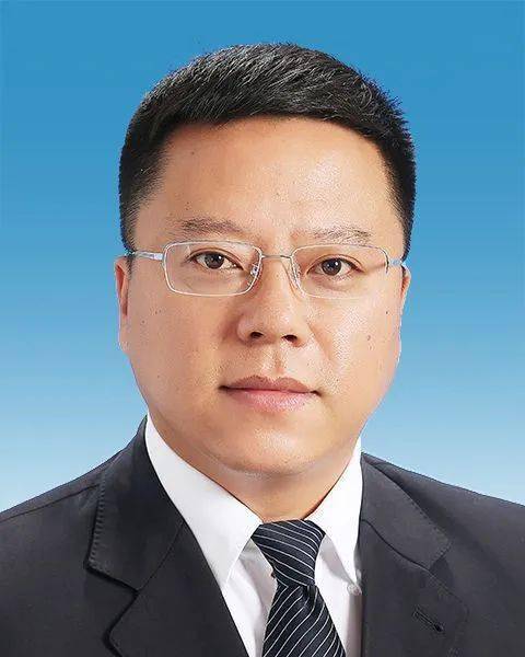 彭建伟任长海县代理县长