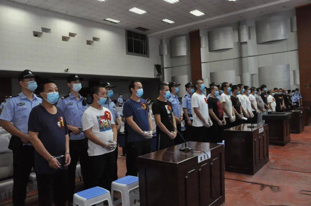 沁阳法院扫黑除恶再出重拳19人涉黑案公开开庭