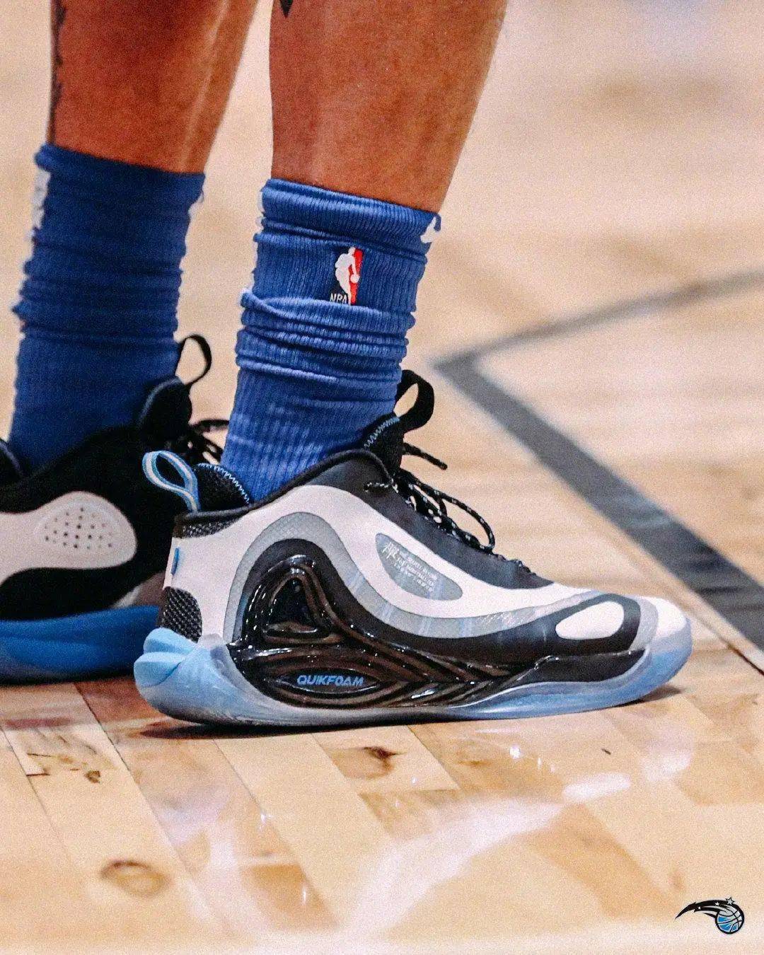 戈登专属球鞋最新版本曝光361篮球鞋是什么水平