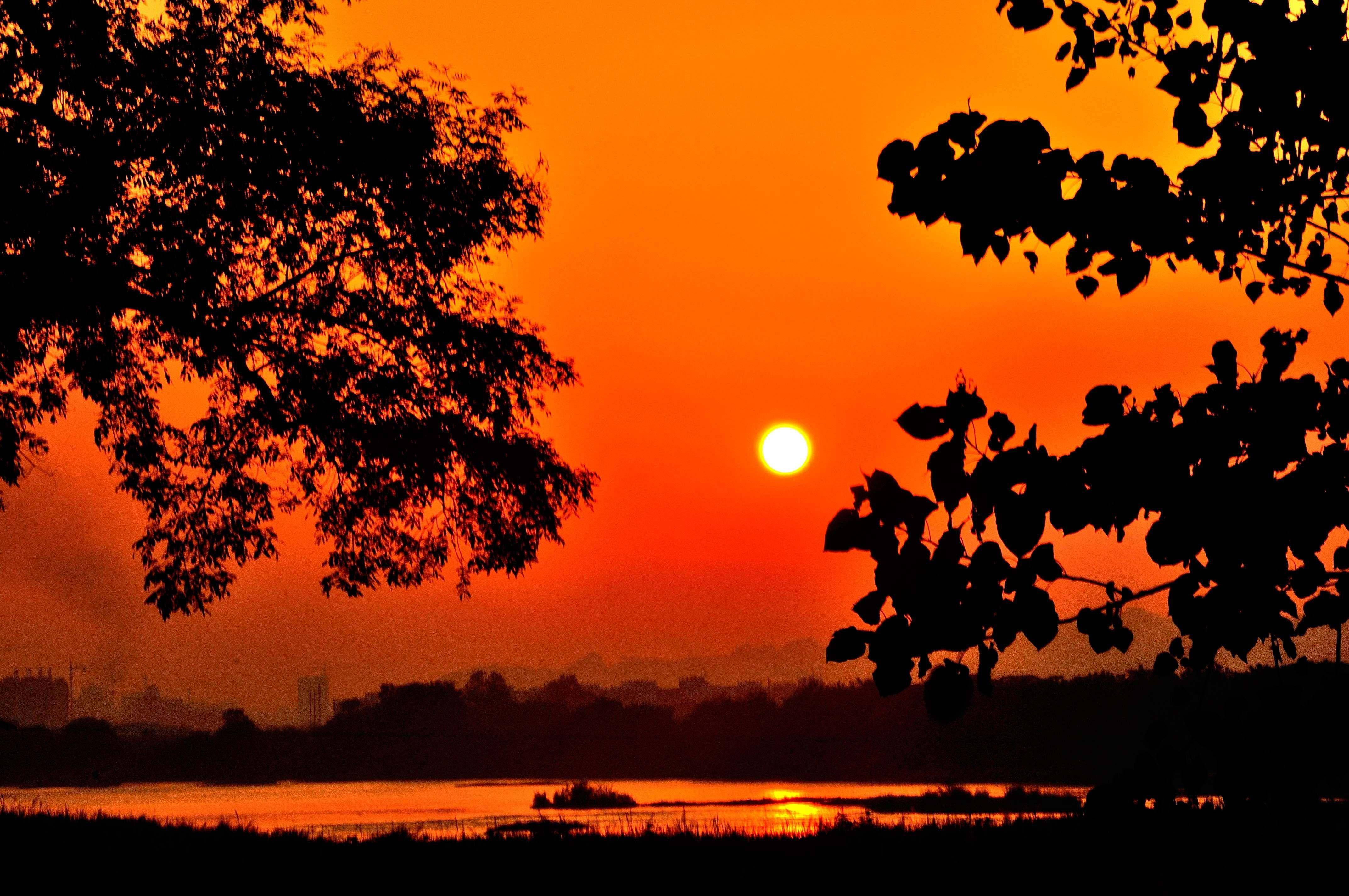 朝晖夕照图片