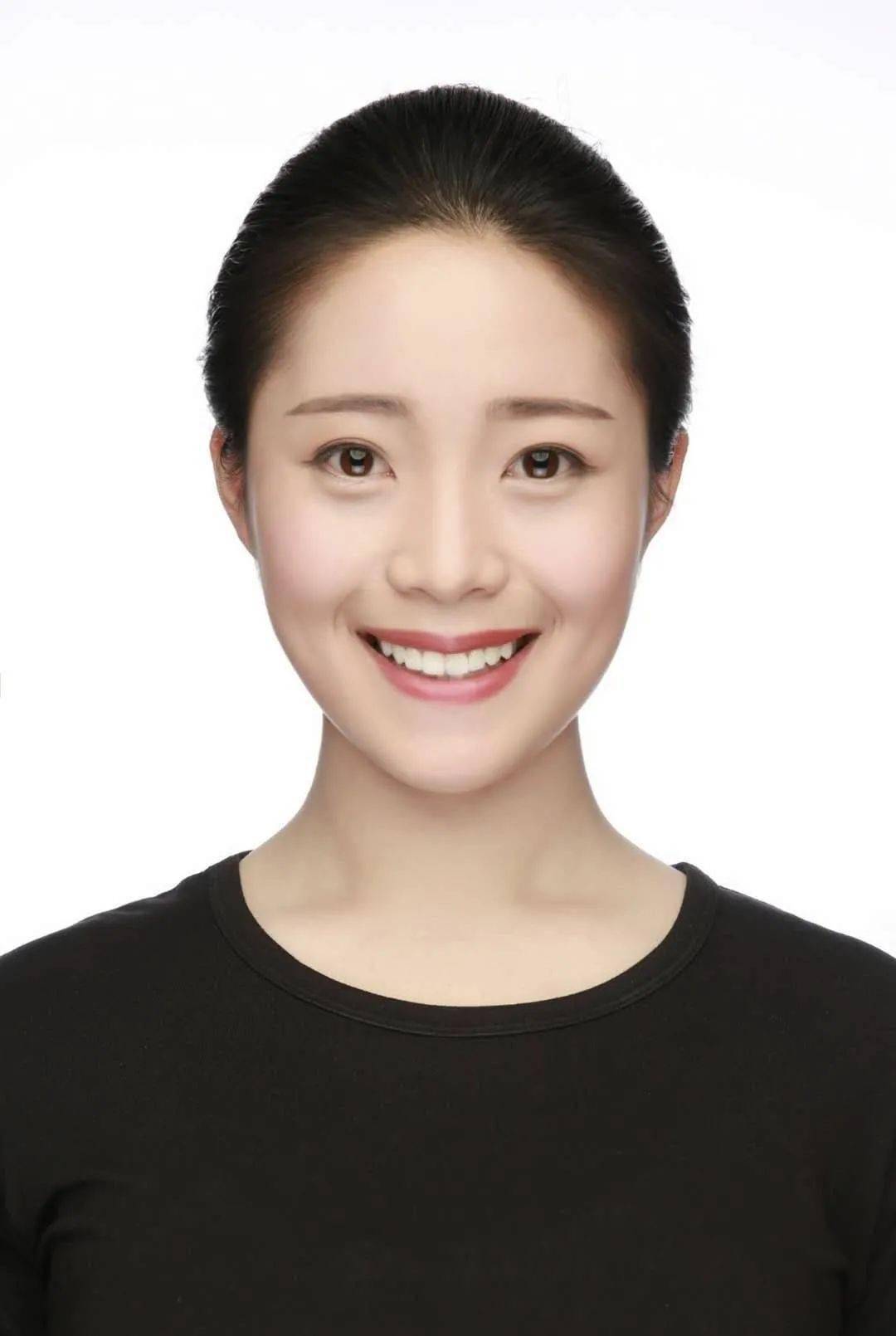 生活委员王文妍04对人友善,积极向上,有耐心有爱心,对学校制度熟悉.