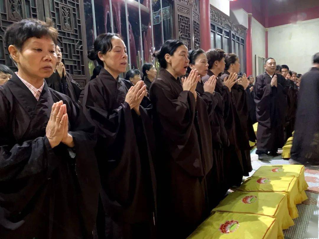 宏觉寺地藏佛七法会第二天朝牌花絮_手机搜狐网