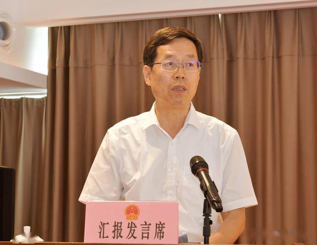市人大常委会副主任肖芳,薛沛,刘勇锋,何建军,王满院和秘书长王敏参加