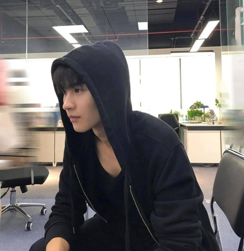 微信头像黄俊捷