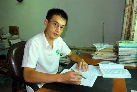 家庭文明建设书香之家人才辈出徐维良家庭