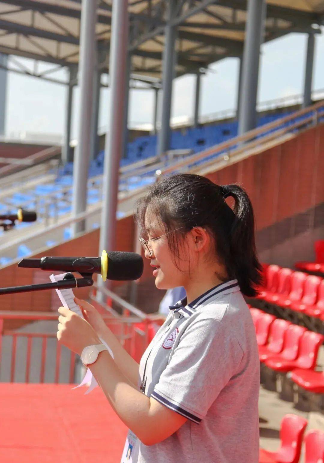 校园动态新丰中学踌躇满志向未来意气风发少年郎