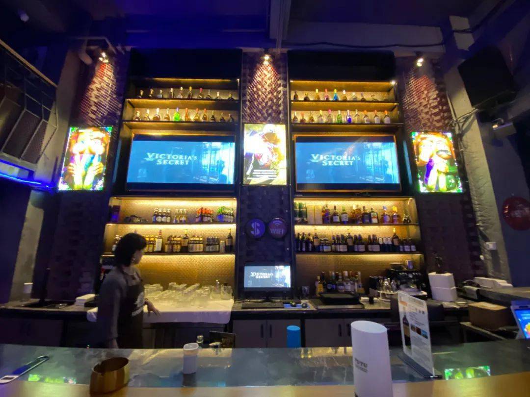 围观龙港这家网红酒吧开始搞事情啦