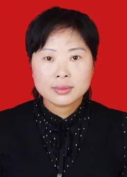 刘娜,女,本科学历,一级教师.现任教于谯城区拂晓中心小学,教龄19年.