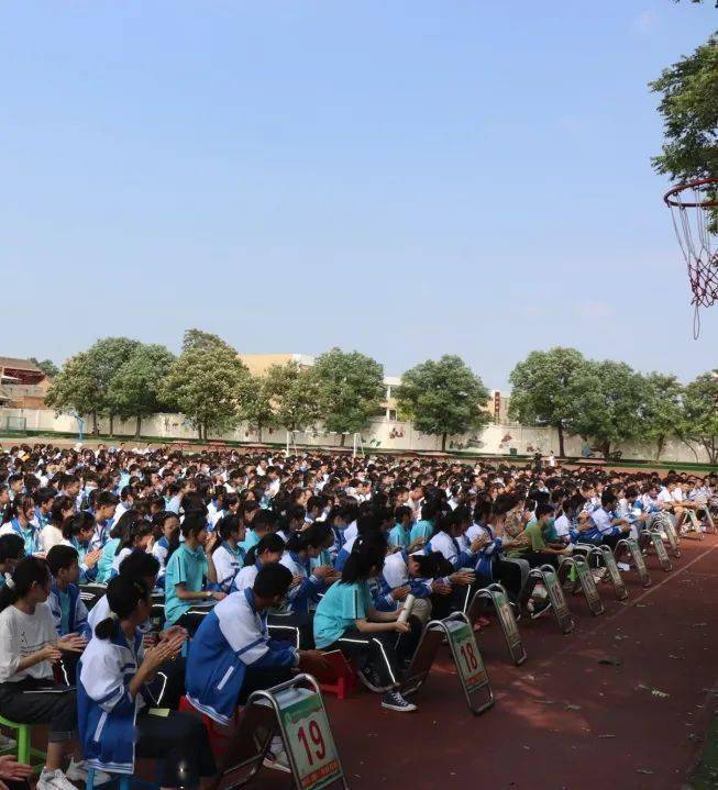 西安市阎良区关山中学图片