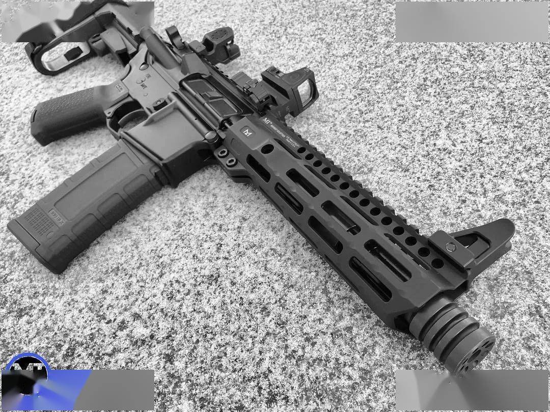 midwest工业护木图赏树干够硬何愁圣诞树不好看