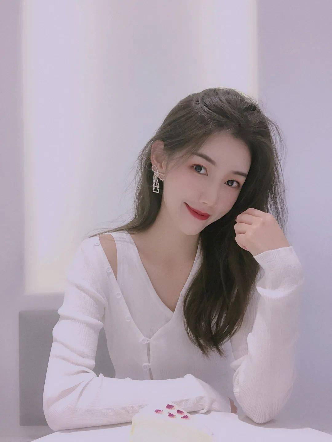 孙梦君贵阳宝翔行宝马5s店李露驻马店驿宝行宝马4s店潘蒙蒙(以下根据