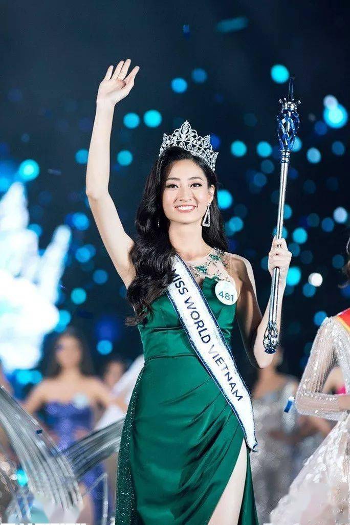 8月3日晚,2019年越南世界小姐选美大赛总决赛在岘港市举行