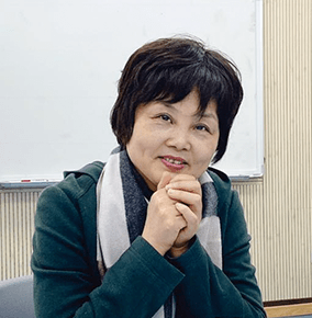 课题首席专家昨天李老师介绍了 "初中英语人机对话测试题库建设的背景