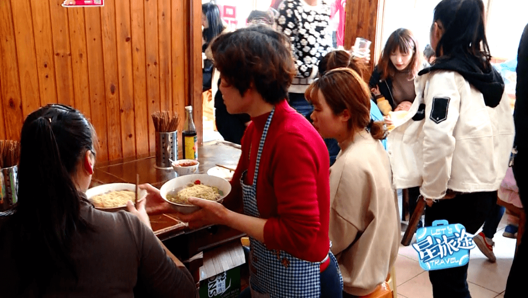 南浔的民间习俗是这样的 生儿子要到状元楼吃面 生女儿要到五福楼吃