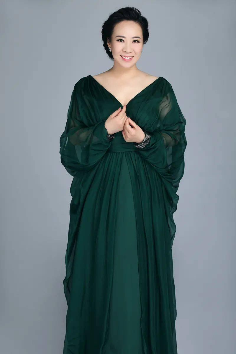 跟随张立萍的歌声解锁一份来自中国民间的音乐地图