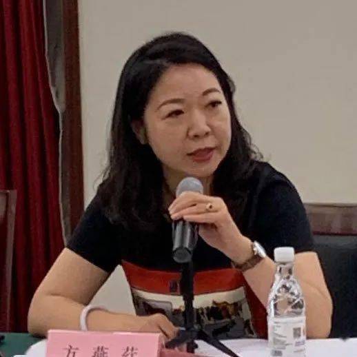 韩学义魏建平座谈会上,区法院党组书记,院长曹洁详细通报了区法院今年