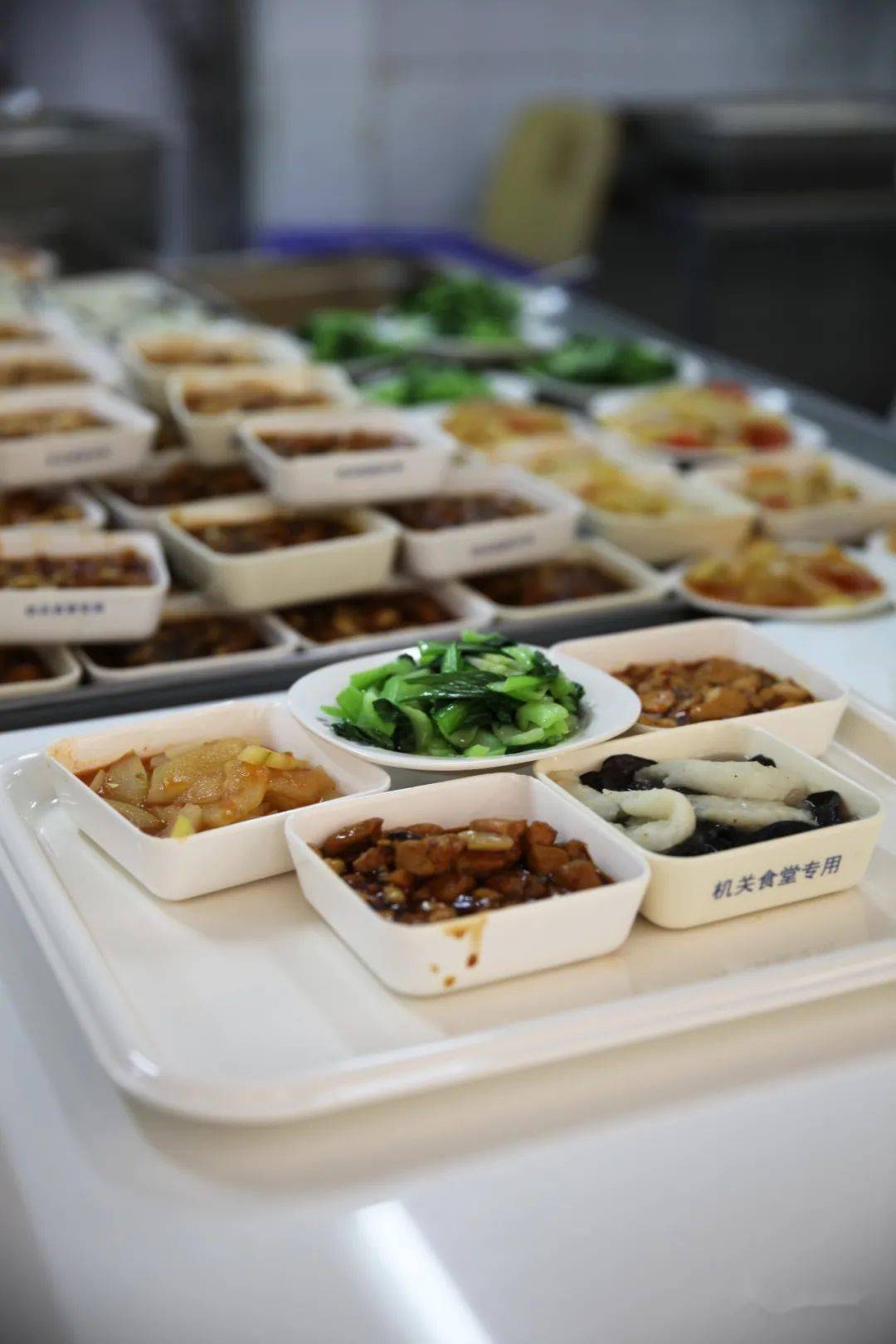 黄浦区机关食堂吹起舌尖上的节俭风