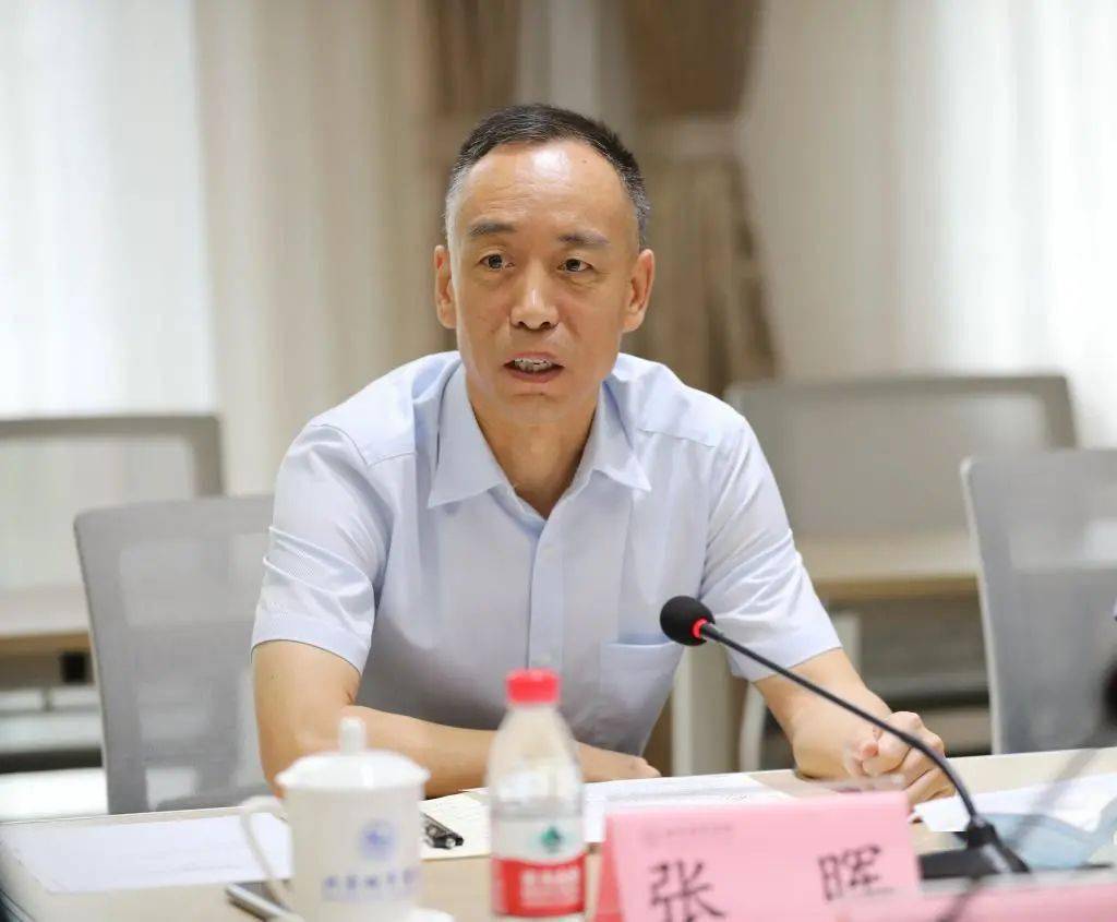 随后,在刘林校长,张晖主任以及双方相关负责人见证下,校党委宣传部