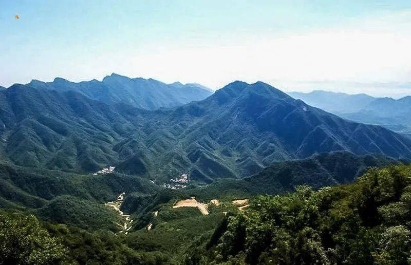 薊縣九山頂自然風景區,位於天津市薊縣最北部的塞外深山,是國家級地質