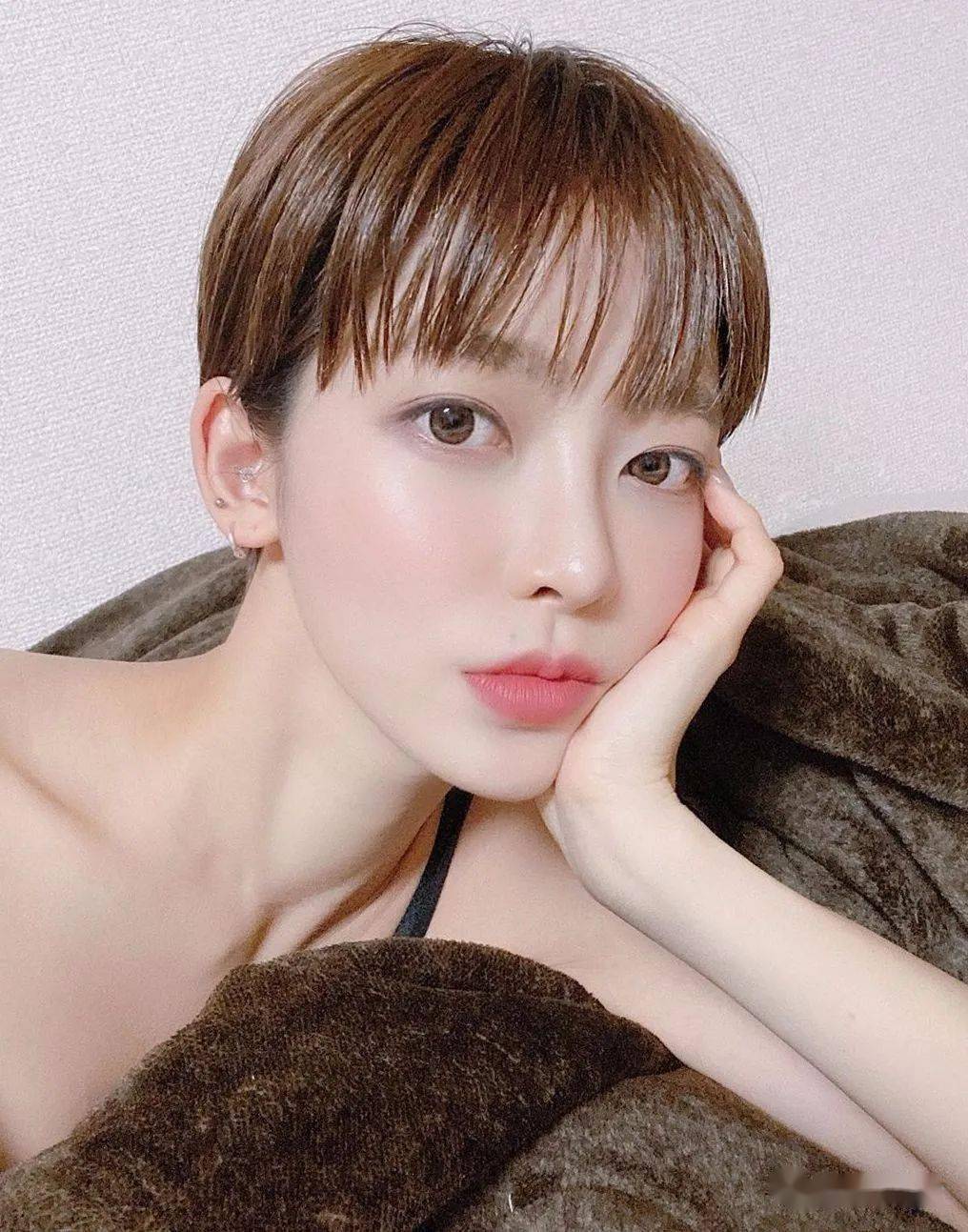 2020流行鬼精短发