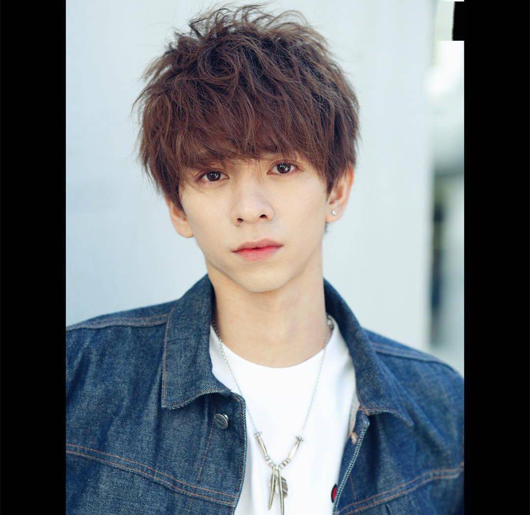 发型欣赏——2020时尚男士烫发