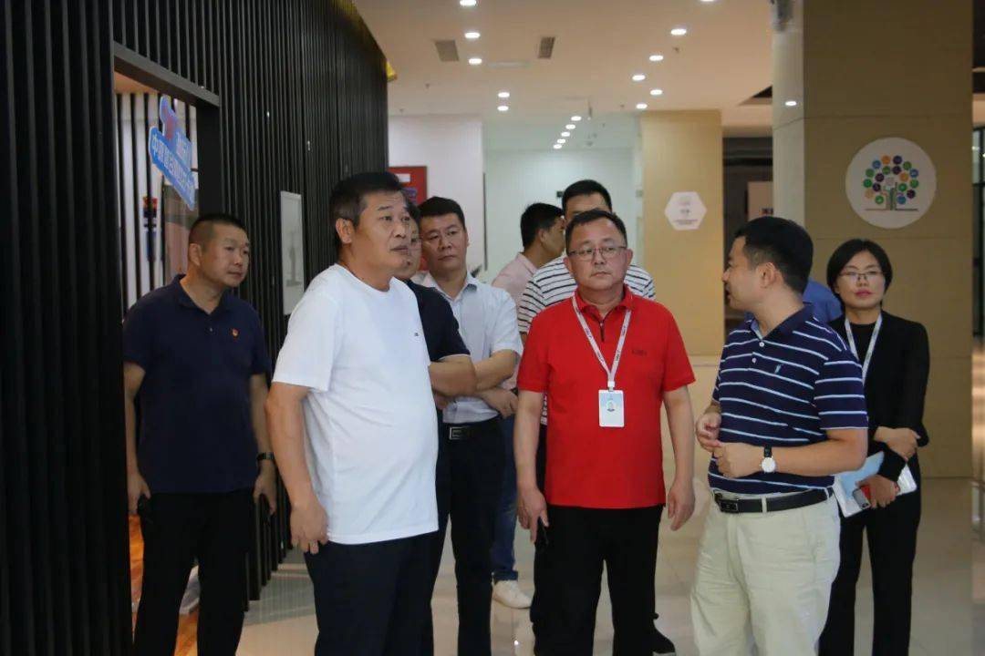 荥阳市副市长李云峰到中原智谷开展一联三帮保企稳业专项活动