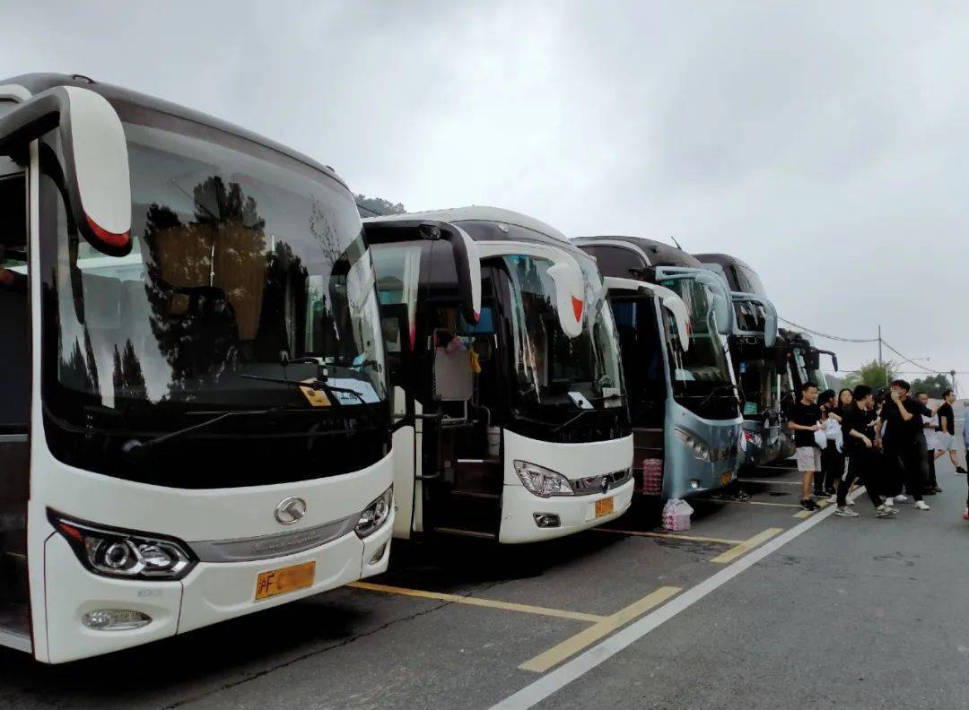 泗洪长途汽车：城市与远方的纽带