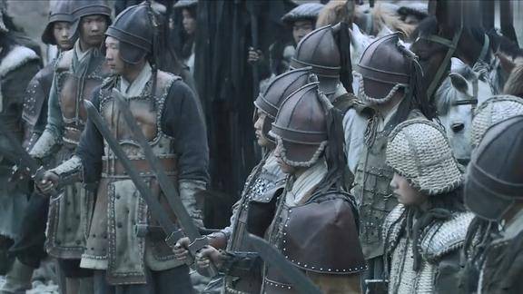 卧薪尝胆吴国军士气势如虹越国士兵吓得不战而退勾践大怒