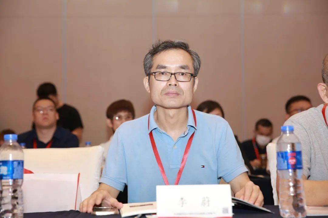 副会长杜毅威,杨德才,陈众励,陈建飚,李蔚,李俊民,王勇,周名嘉,徐华