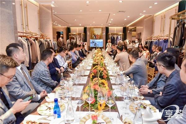 vicutu男装高端品鉴沙龙登陆郑州