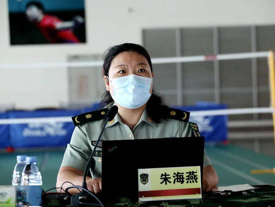 精彩授课来自解放军总医院的朱海燕主任是享誉全军的热射病专家,在热