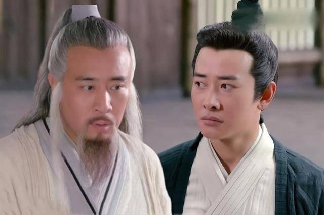 袁洪当时高兴坏了,立即让金大升带领军队打了回去,金大升也是什么都不