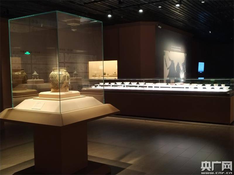 黑石號開進上海博物館168件文物珍品首次回國展出