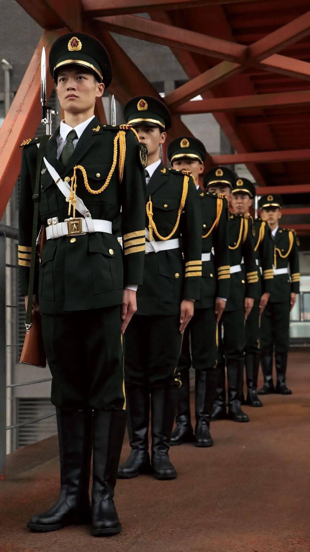 国旗护卫队的服装图片