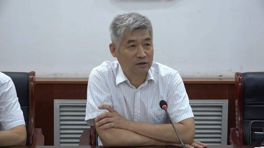 【今日关注】市人大常委会副主任鹿建宇到获嘉县检查《新乡市中小学校