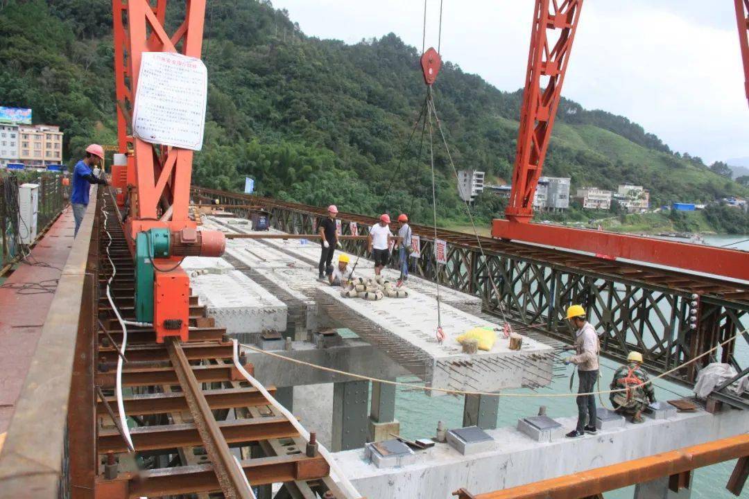 好消息东兰红水河大桥维修进入全新施工阶段